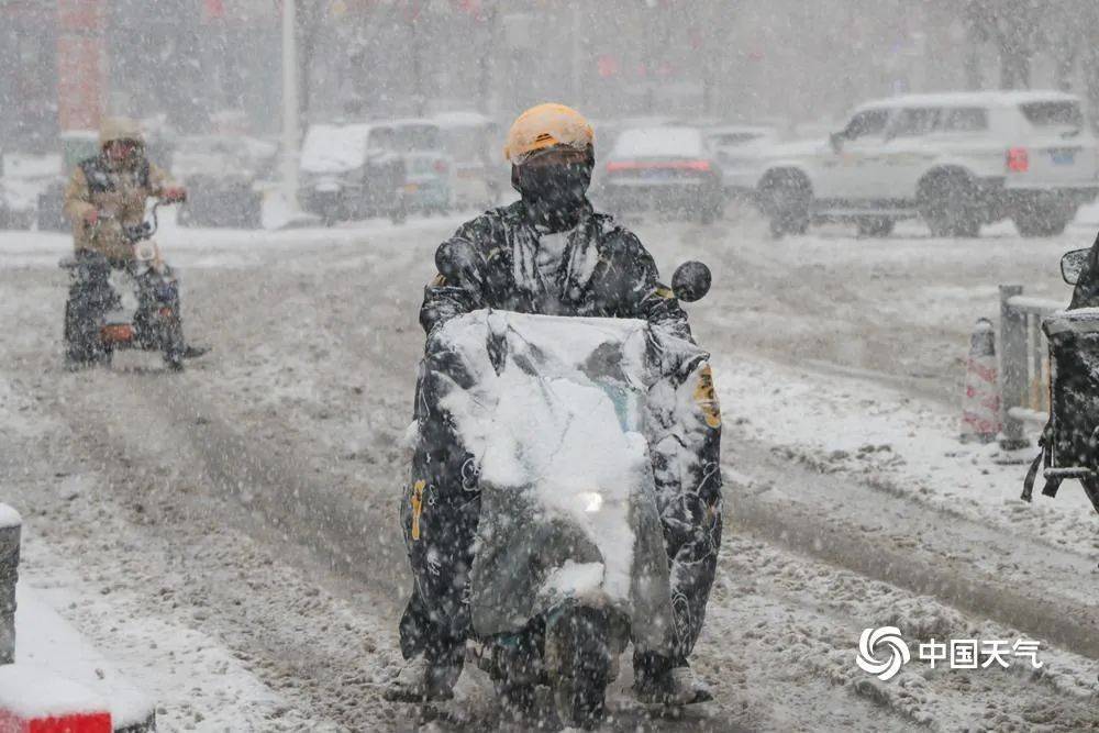 暴降20℃+极端雨雪+雷暴冰雹+回南天 今年来最复杂激烈天气还在上演