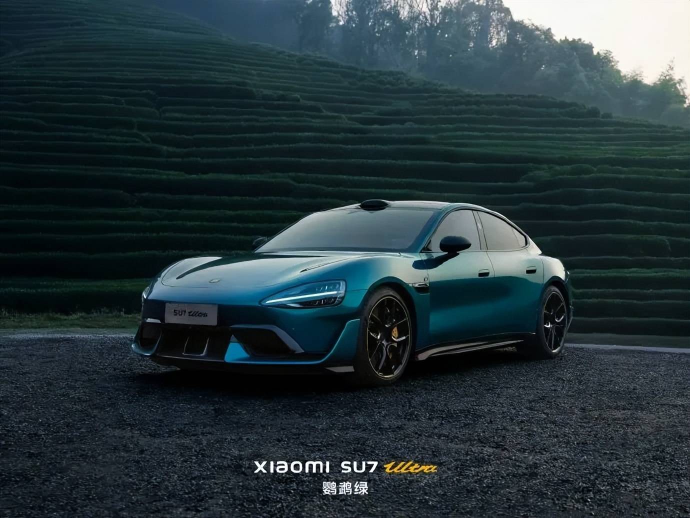 雷军喜订一台鹦鹉绿小米SU7 Ultra，自曝“小米没有员工价”